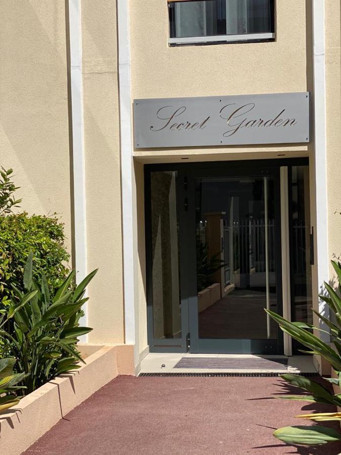 Palm Beach Apartment With A Pool In The Residence Κάννες Εξωτερικό φωτογραφία