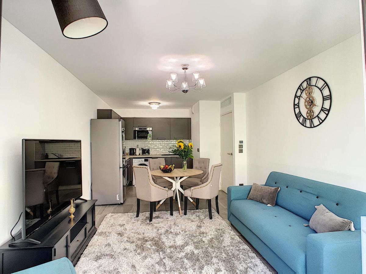 Palm Beach Apartment With A Pool In The Residence Κάννες Εξωτερικό φωτογραφία